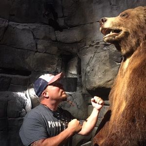 Meet your Posher, Curtis